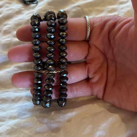 Set of 3x pieces, grey/silver tone jewelry - Picture 3 of 7